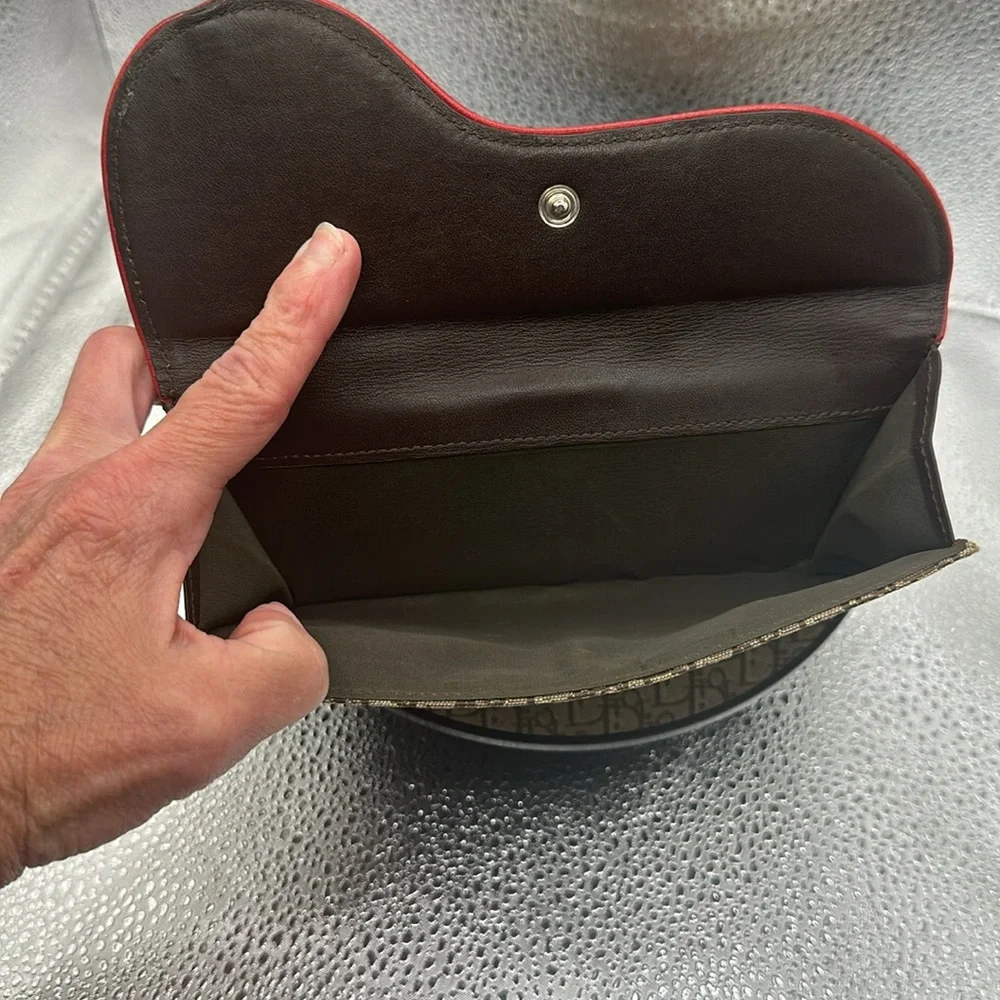 Dior wallet